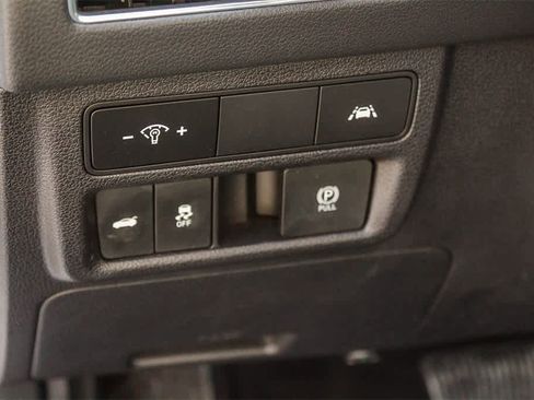 Used 2022 Hyundai Sonata Limited image 29