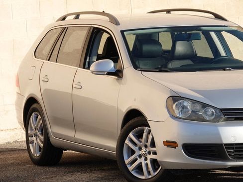 Used 2010 Volkswagen Jetta TDI FWD image 39
