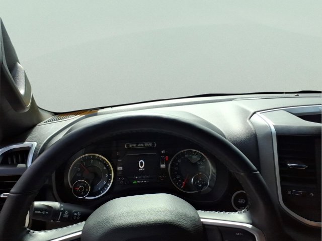 Used 2020 RAM 1500 Big Horn AWD/4WD image 28