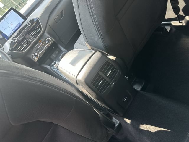 Used 2022 Ford Escape SE w/ SE Sport Appearance Package AWD/4WD image 25
