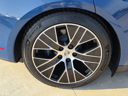 New 2025 Porsche Taycan image 15