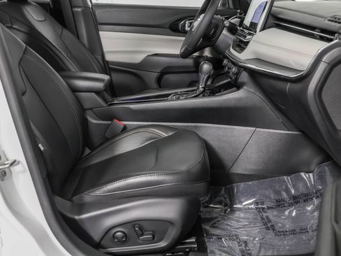 Used 2023 Jeep Compass Limited w/ Elite Group AWD/4WD image 49