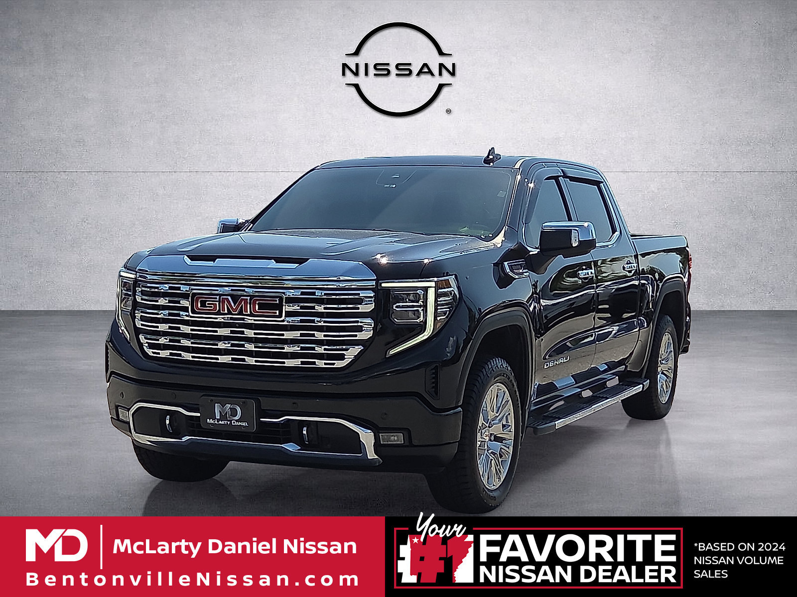 Used 2023 GMC Sierra 1500 Denali AWD/4WD image 2