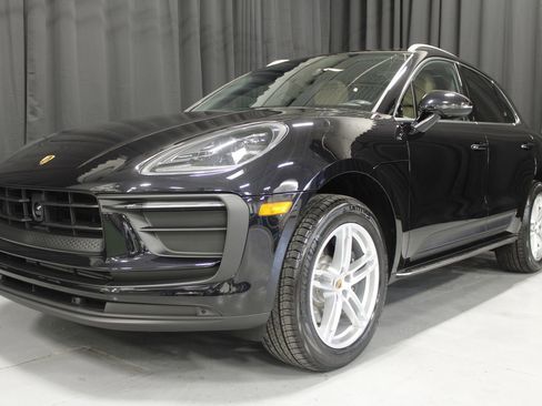 New 2026 Porsche Macan image 8