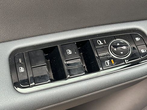 New 2026 Nissan Leaf w/ Floor Mat Package (S+) image 13