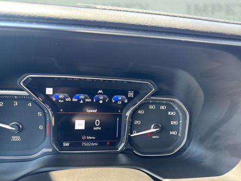 Used 2021 GMC Yukon XL Denali w/ Denali Premium Package AWD/4WD image 24