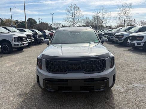 Used 2025 Kia Telluride SX Prestige X-Line image 2