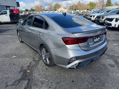 Used 2022 Kia Forte GT-Line w/ GT-Line Premium Package image 3