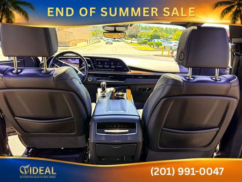 Used 2022 Cadillac Escalade ESV Premium Luxury AWD/4WD image 21