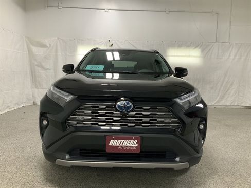 Used 2023 Toyota RAV4 Limited image 6