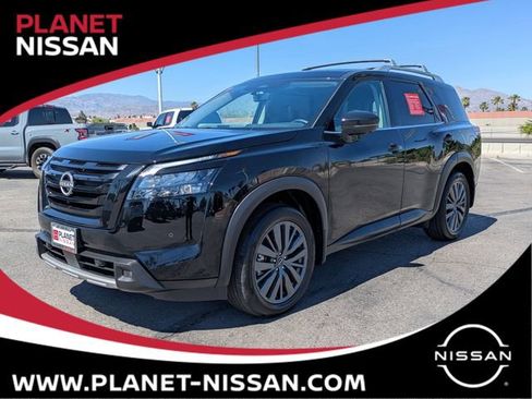 Certified 2025 Nissan Pathfinder SL w/ SL Premium Package FWD image 1