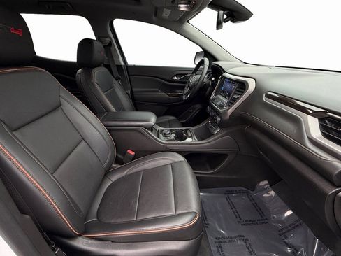 Used 2023 GMC Acadia AT4 image 17