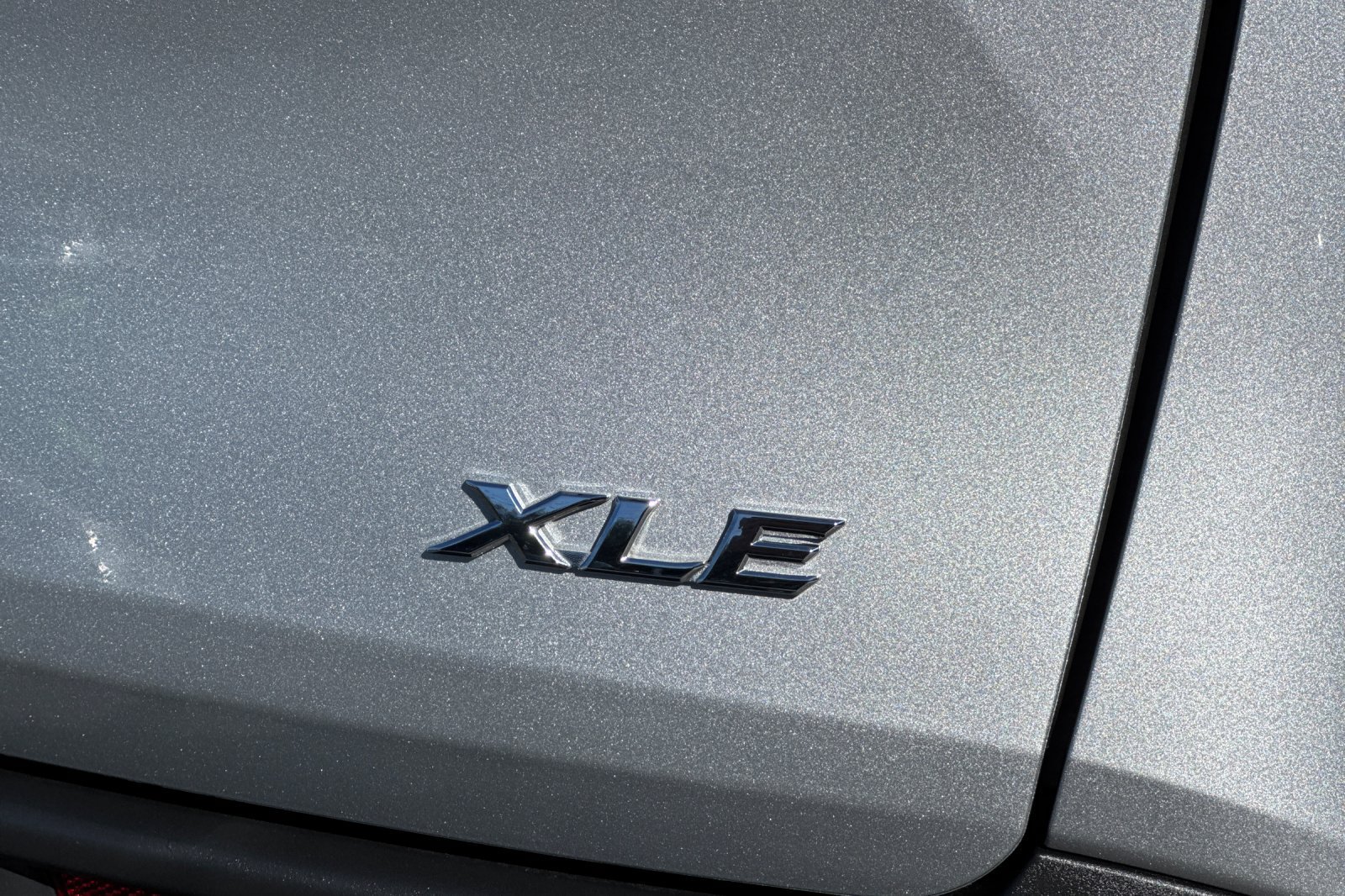 Certified 2025 Toyota Sienna XLE w/ XLE Plus Package AWD/4WD image 14