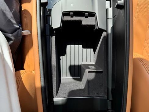 Used 2022 BMW 540i w/ M Sport Package image 20