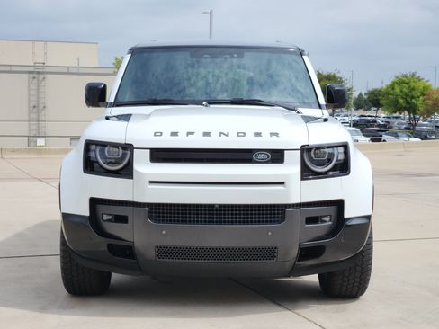 Used 2026 Land Rover Defender 110 X-Dynamic SE AWD/4WD image 2