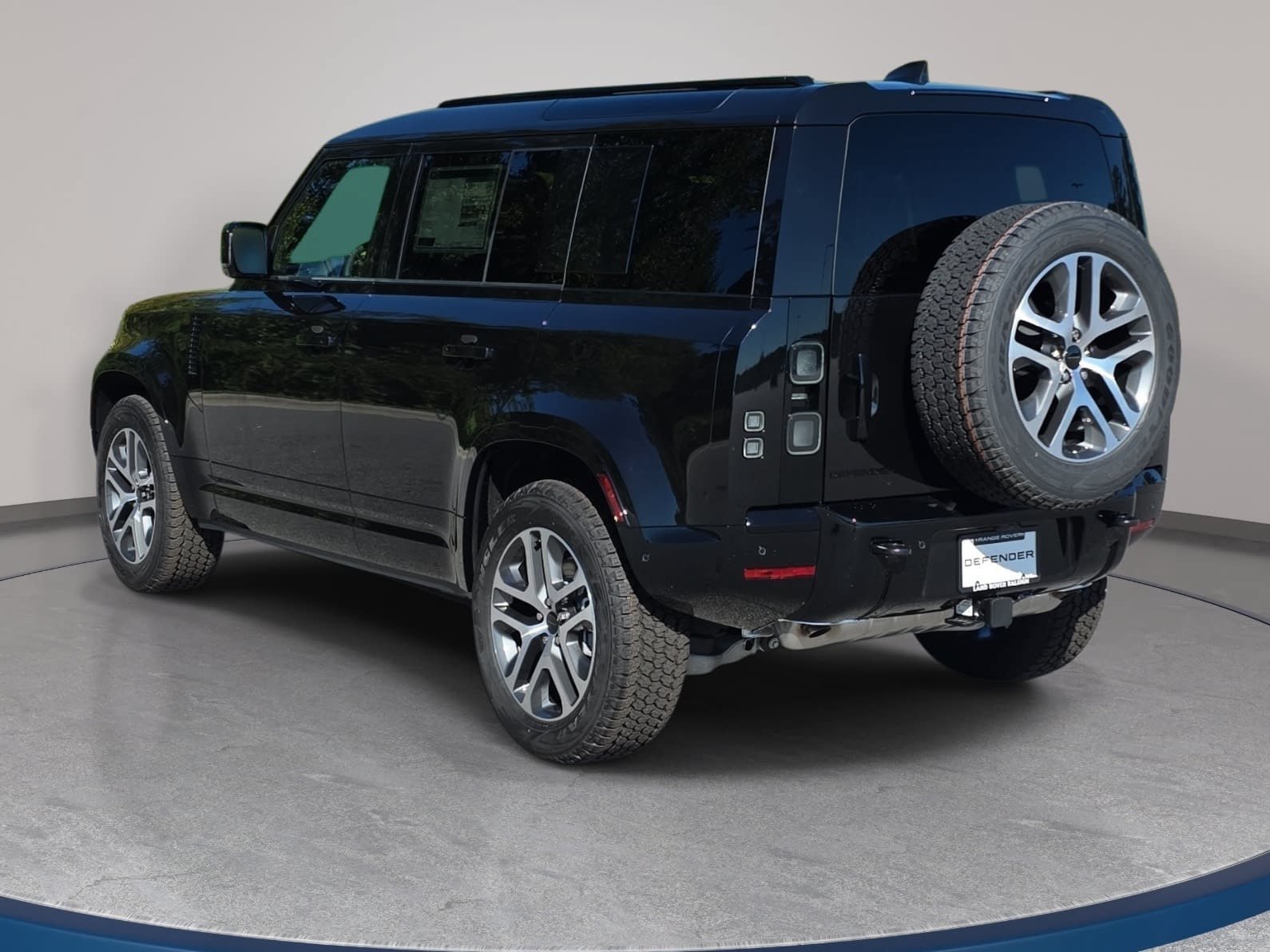 New 2026 Land Rover Defender 110 X-Dynamic SE AWD/4WD image 7