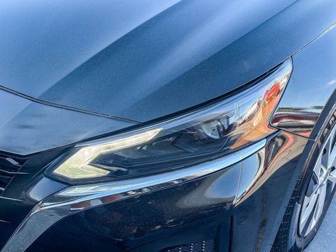 Used 2025 Nissan Altima 2.5 S FWD image 10