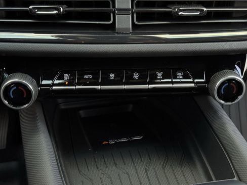 New 2026 Chevrolet Equinox EV RS image 14