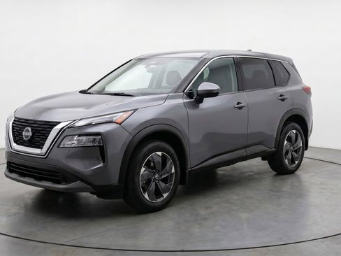Used 2025 Nissan Rogue SV AWD/4WD image 3