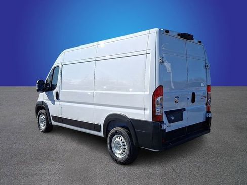 Used 2024 RAM ProMaster 2500 w/ Safety Group image 6