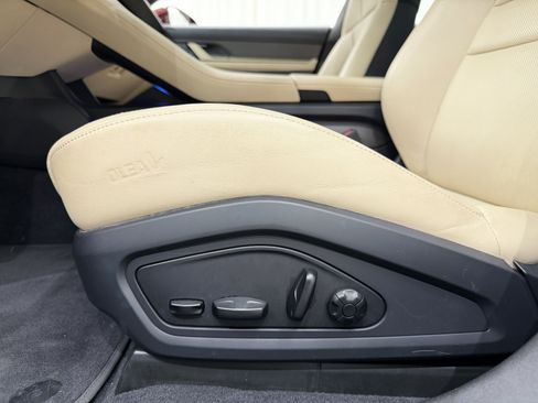 Certified 2021 Porsche Taycan Turbo S AWD/4WD image 35