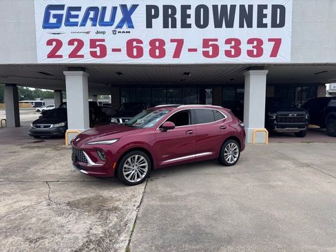 Used 2024 Buick Envision Avenir AWD/4WD image 1