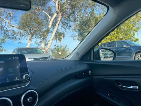 Used 2025 Nissan Sentra SV image 35