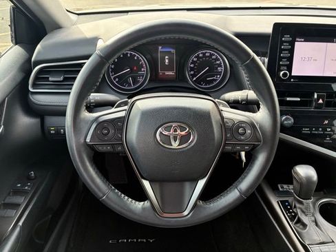 Used 2022 Toyota Camry SE image 15