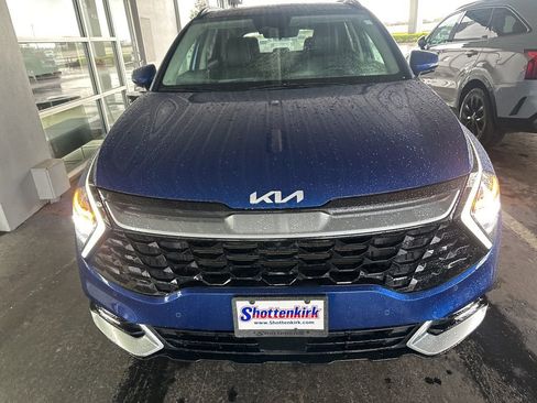 Used 2023 Kia Sportage SX image 2