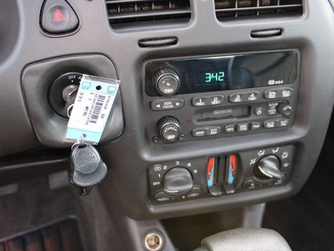Used 2002 Chevrolet Monte Carlo SS w/ Preferred Equipment Group FWD image 15