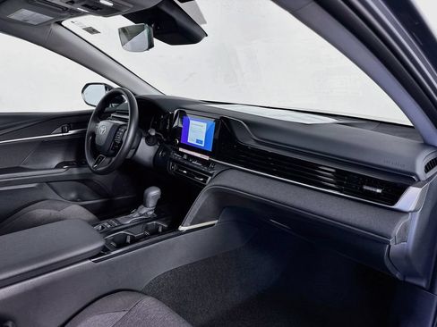 Used 2026 Toyota Camry LE FWD image 28