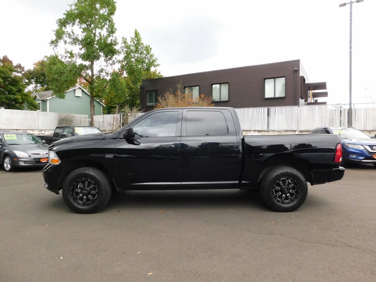 Used 2012 RAM 1500 Express w/ ST Popular Equipment Group AWD/4WD image 22