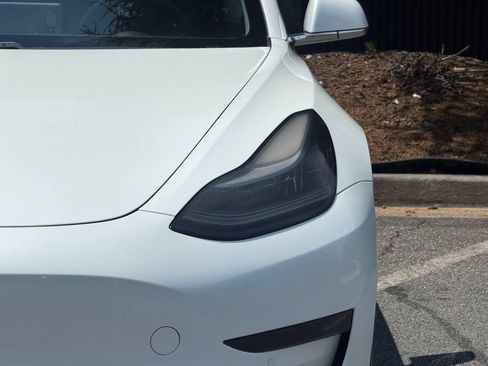 Used 2020 Tesla Model 3 Standard Range Plus RWD image 5