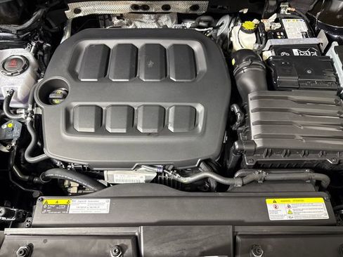 Used 2025 Volkswagen Tiguan S AWD/4WD image 67