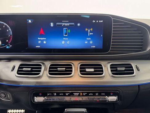 Used 2025 Mercedes-Benz GLE 63 AMG S image 16