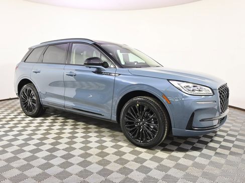 New 2026 Lincoln Corsair Reserve w/ Jet Appearance Package image 8