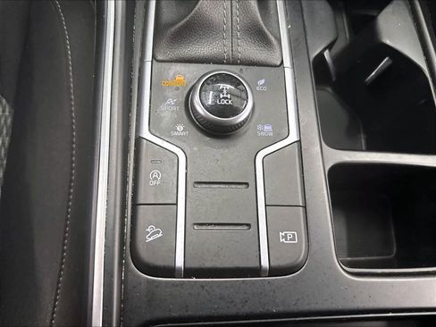 Used 2022 Kia Sorento LX AWD/4WD image 18