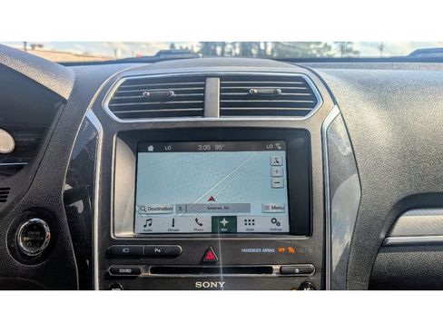 Used 2017 Ford Explorer Sport w/ Equipment Group 401A image 26