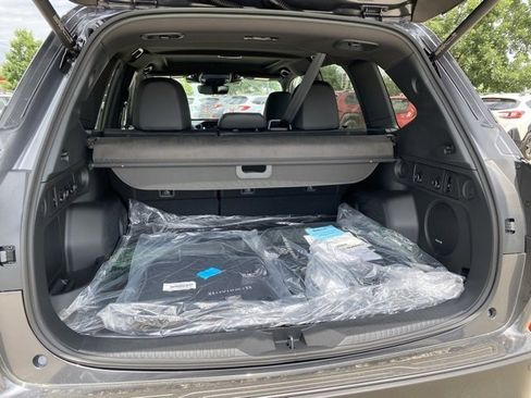 New 2025 Subaru Forester Limited w/ Popular Package image 24