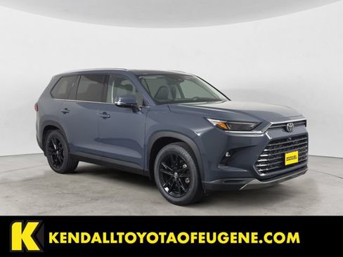 Certified 2024 Toyota Grand Highlander AWD image 3