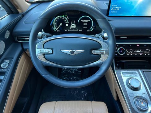 Used 2024 Genesis GV80 2.5T w/ Prestige Package AWD/4WD image 14