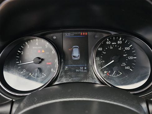 Used 2021 Nissan Rogue Sport S image 18