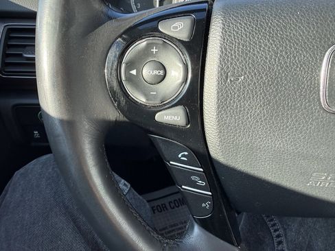 Used 2017 Honda Accord EX-L image 20