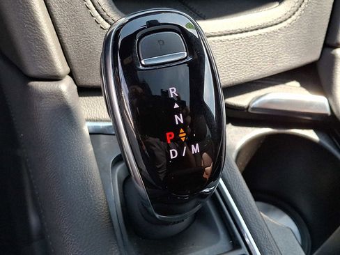 Used 2022 Cadillac XT5 Premium Luxury AWD/4WD image 16