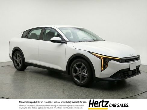 Used 2025 Kia K4 FWD image 1