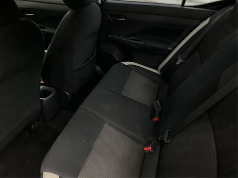 Used 2021 Nissan Versa SV FWD image 11