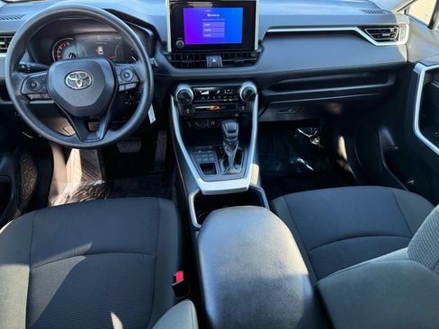 Used 2025 Toyota RAV4 LE AWD/4WD image 27