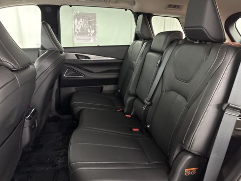 Used 2025 INFINITI QX60 Luxe FWD image 22