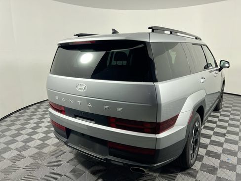 Used 2024 Hyundai Santa Fe SEL FWD image 3