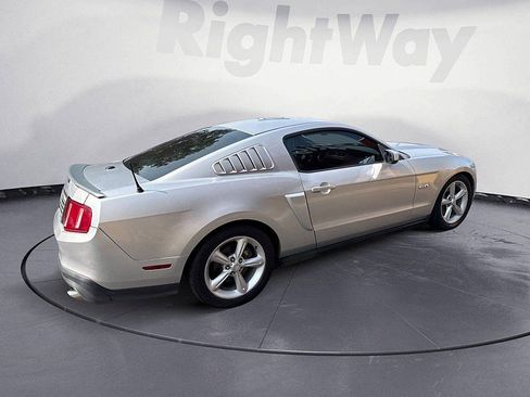 Used 2011 Ford Mustang GT Premium w/ GT Coupe Accessory Pkg 1 RWD image 5
